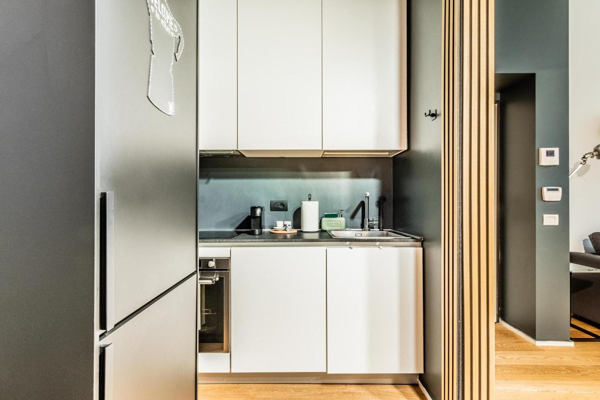 Goldoni House - Duomo 2 K M - Porta Venezia - Linate Apartment Milan Exterior photo